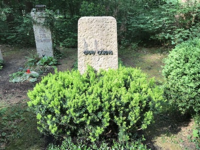 Rominten ReichsjägerhofEmmy Görings grav på Waldfriedhof, München