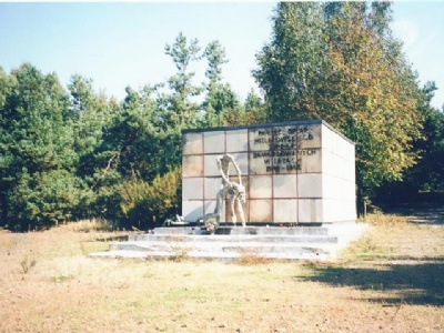 BelzecDet gamla monumentet (2000)