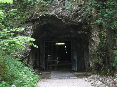 EbenseeIngången till ett utav tunnlarna (museet)