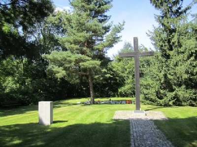Bautzen IKarnickeberg, memorial and cemetery nearby the Prsion