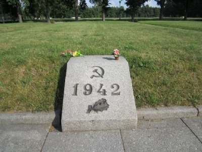 LeningradPiskariovksoye Cemetery