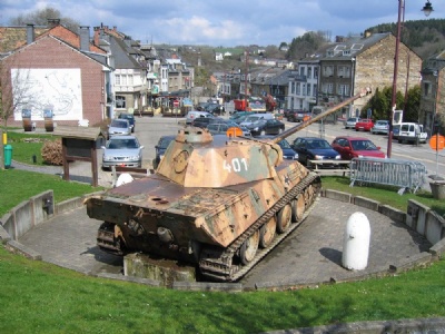 BastogneGerman Panther tank, Houffalize