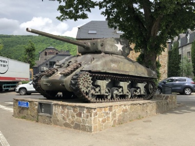 BastogneAmerikansk Sherman - La Roche-en-Ardenne