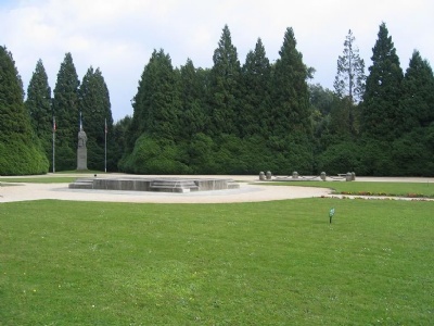CompiégneMemorial park where the wagon stood