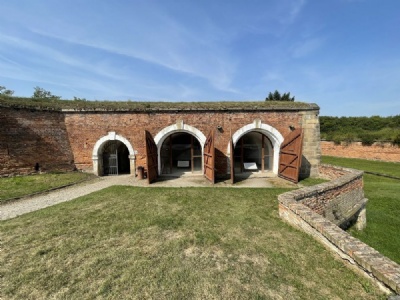 Terezin gettoBegravningsrum (2025)