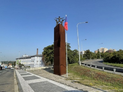 Prague - HolesovickachMemorial monument