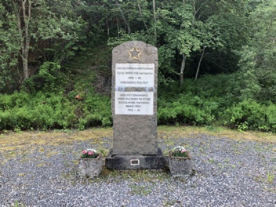 BotnMemorial monument alongside the Bloody road