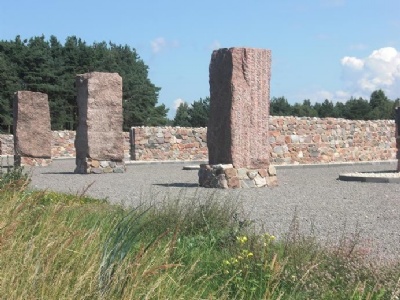 SkedeMemorial monument erected after Latvia became independent
