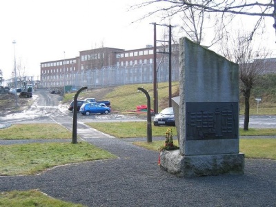 GriniMemorial monument outside the prison