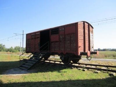 Le VernetGodsvagn vid Le Vernet station som transporterade judar