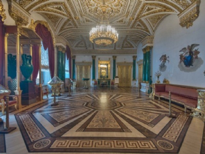Saint PetersburgMalachite room: The provisionla government assembly room