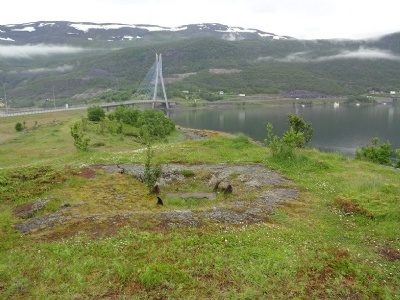 KåfjordStraumsneset - Tirpitz andra ankringsplats i Kåfjord. På andra sidan bron ligger Barbrudalen, Tirpitz första ankringsplats i Kåfjord.