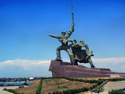 SevastopolHero City Monument - Sailor and Soldier