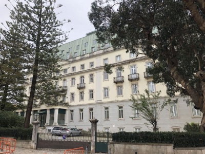 EstorilFormer Grand hotel Italia: Hangout får allied agents (current private apartments)