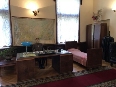 SotjiStalins arbetsrum och sovrum