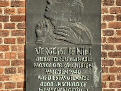 Brandenburg gamla fängelseDen östtyska minnestavlan (2025)