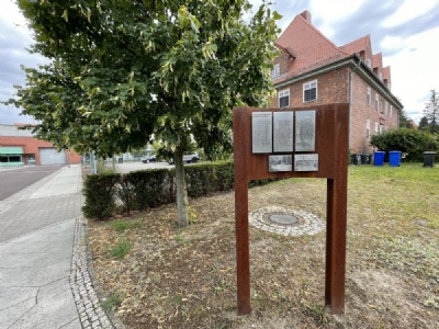 Brandenburg New PrisonMonument in front of the prison