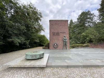 Brandenburg New PrisonMonument at the Marienberg cemetery