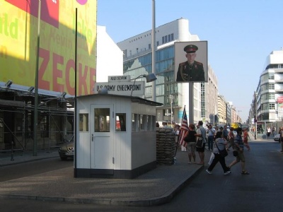 Berlin – Checkpoint CharlieCheckpoint Charlie
