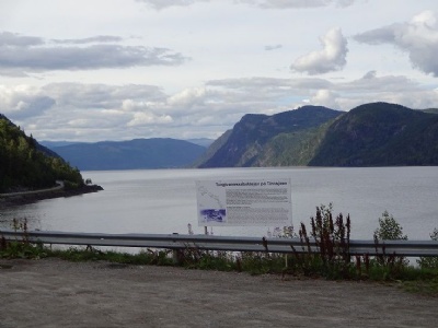 RjukanInformationstavla vid Tinnsjön där S/F Hydro sjönk