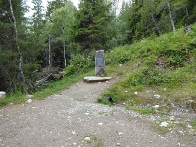 RjukanMinnesmonument vid Krossobanan, Rjukan. Det var här som sabotörerna försvann mot Hardangervidda och senare mot Sverige