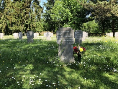 Villy-La FertéGerman War Cemetery, Noyers-Pont-Maugus