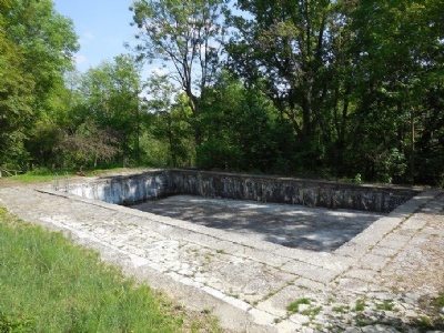 Wolfsschlucht IISwimmingpool ovanför Hitlers bunker