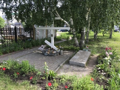EkaterinburgHidden memorial at Church of All Saints, Ekaterinburg