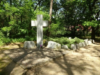 Meseritz – ObrawaldeMonument vid f.d. kyrkogården strax norr om sjukhuset