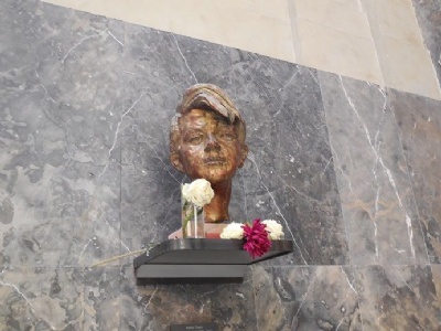 München – LMUBust of Sophie Scholl in the University's main hall