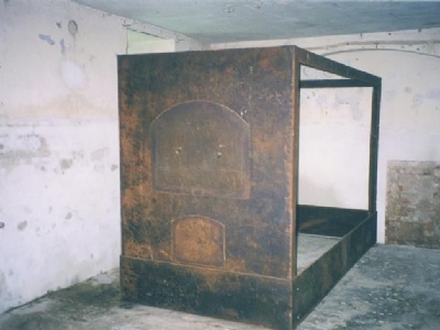Pirna – SonnensteinSymbolic oven in the basement