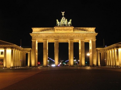Berlin – ReichstagBrandenburger tor, ca 200 från Reichstag