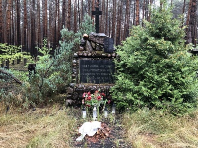 WartaMass grave Rossoszyca forest