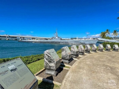 Pearl HarborSubmarine memorial, Pearl Harbor Visitor Center
