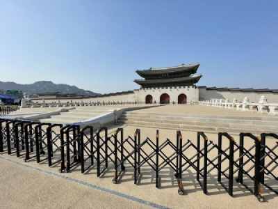 SeoulThe space in front of Gyeongbokgung palace where the former japanese government's building stood until 1996