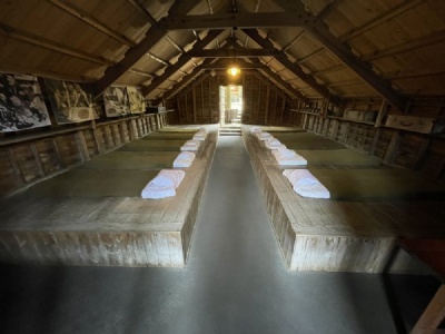 ChiranChiran Peace Museum, rekonstruerad sov logement 