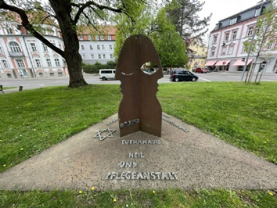 Kaufbeuren - IrseeMinnesmonument i centrala Kaufbeuren