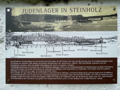 Riederloh I - IIInformationstavla vid Mauerstetten-Steinholz lägerkyrkogård