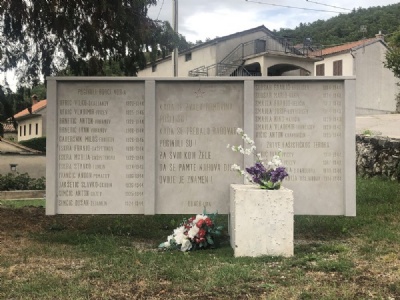 LipaMemorial monument with names of the victims
